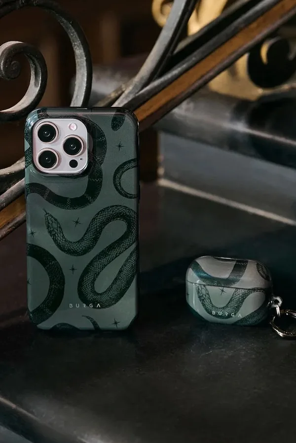Burga Snake Case: cool gifts for teens!