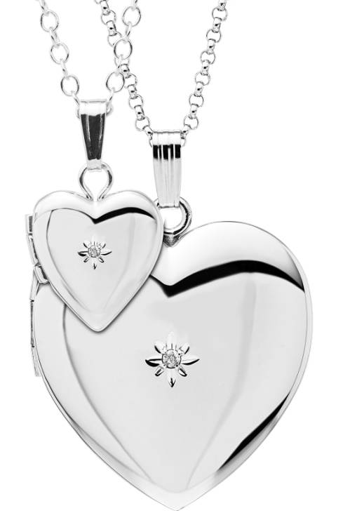 Special grandparent gifts: Matching lockets for a grandma and granddaughter