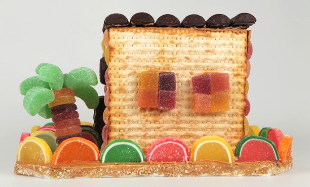 Passover craft: DIY Passover Matzoh house on Epicurious