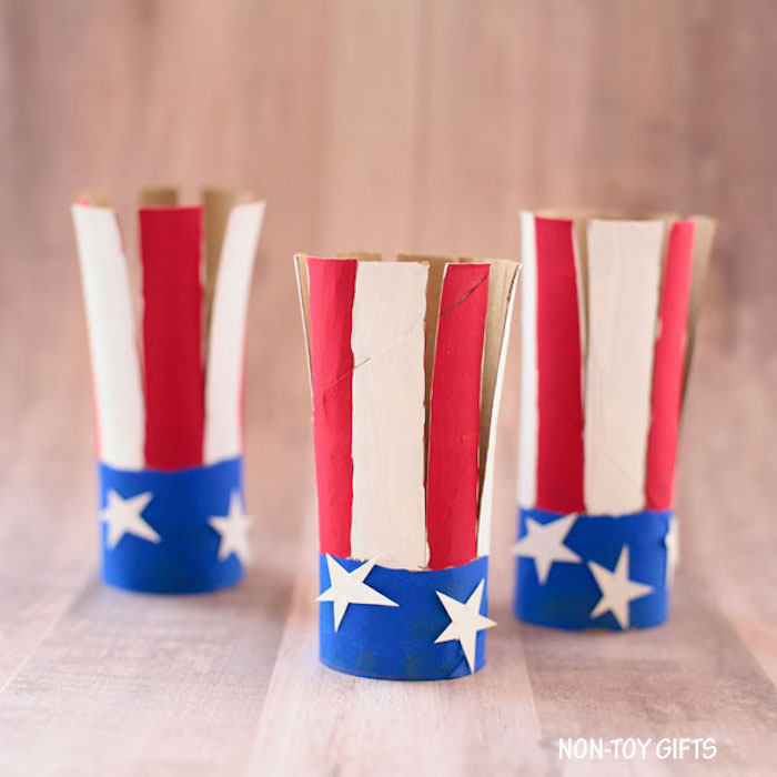 Easy 4th of July crafts for kids: Paper roll flags at Non-Toy Gifts