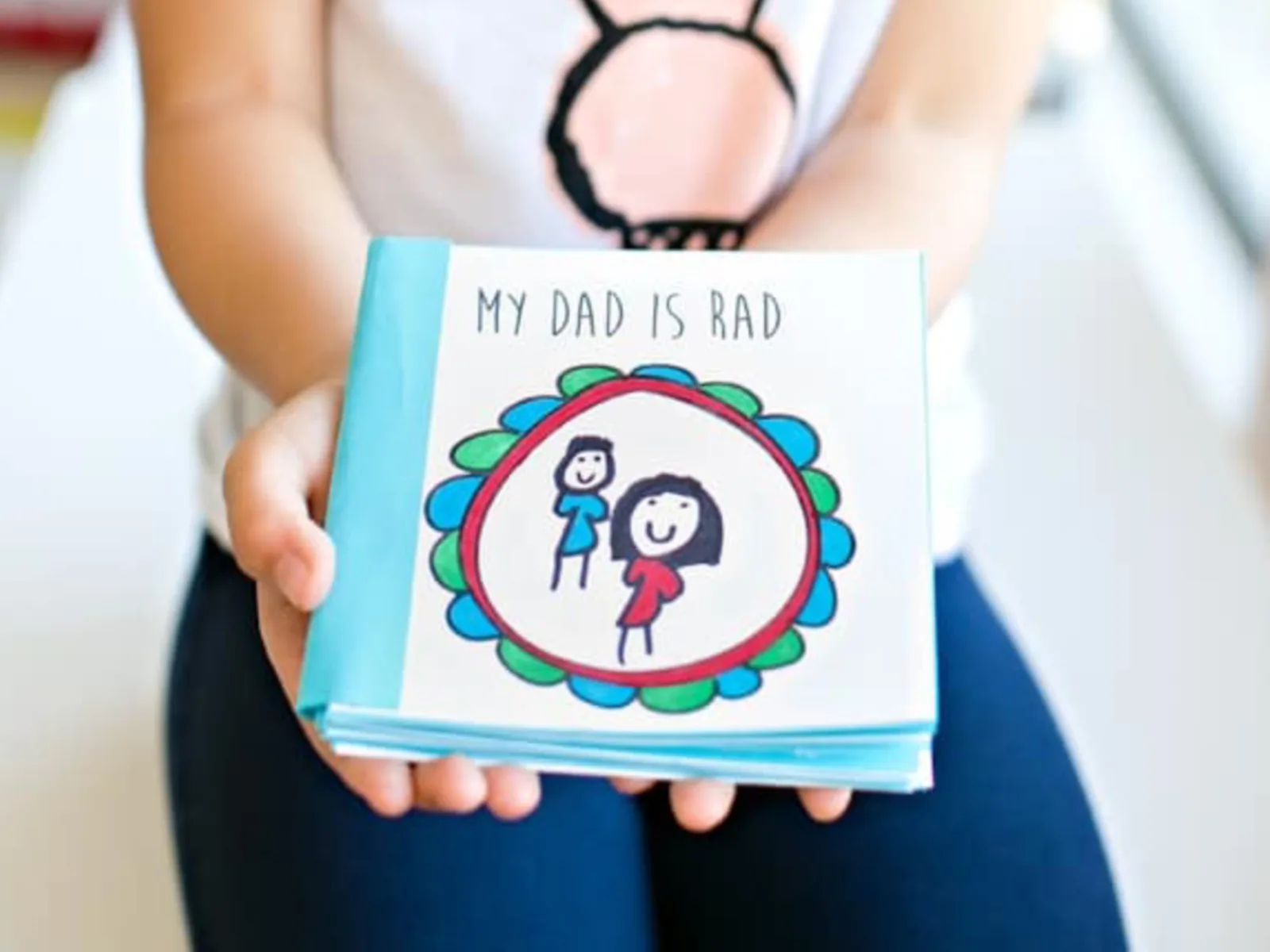 8 of the best homemade Father's Day cards from the kids, from craft ideas to this easy DIY booklet from Hello Wonderful