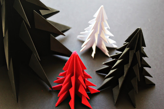 Origami ornaments: DIY origami Christmas trees may look intimidating | MInimal Crafts