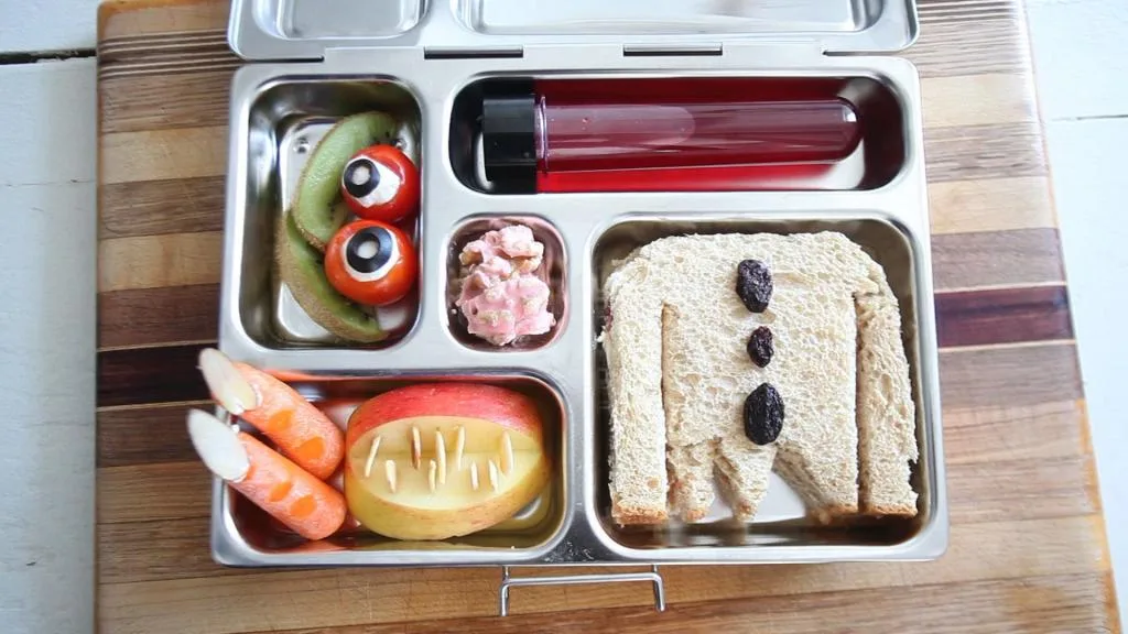 Surprise your kids with 6 spooktacular Halloween lunch box ideas