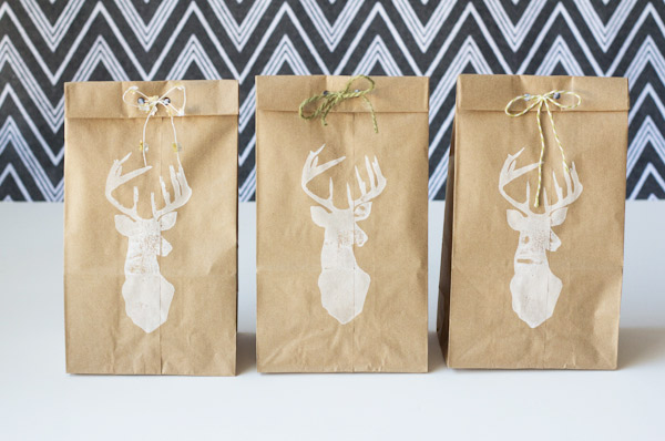 Creative holiday gift wrapping ideas: Paper Lunch Sack Gift Wrapping by Lovely Indeed