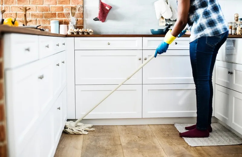 Practical Valentine's gifts for her: Cleaning service, whoo!